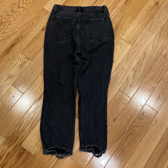 A&F The Ankle Straight Ultra High-Rise Jean in Ripped Black, Size 27 Short (4S) - Picture 10 of 12